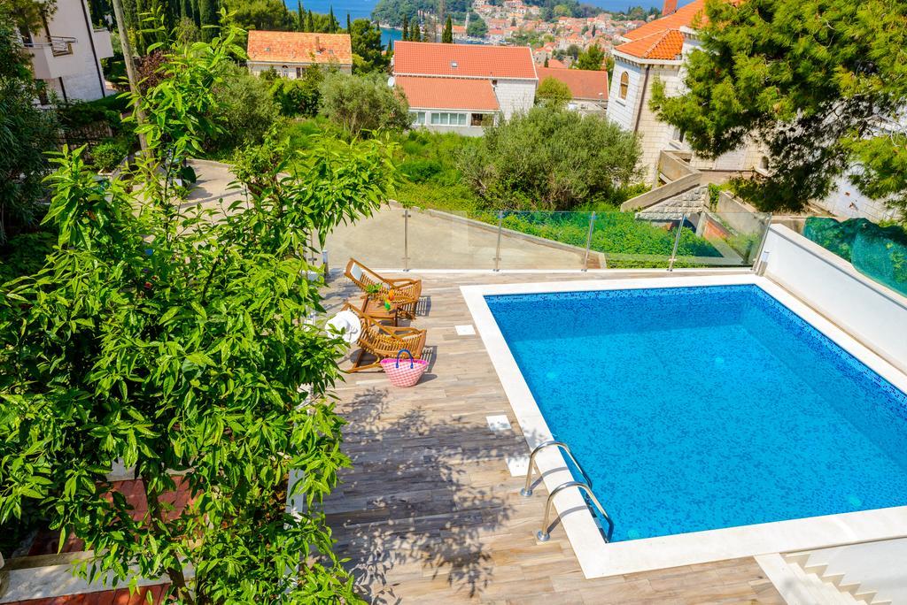 Tandem Apartments With Swimming Pool Cavtat Exterior photo