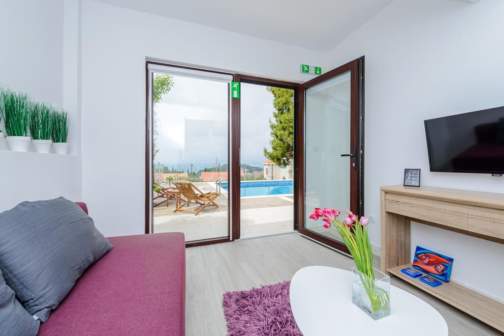 Tandem Apartments With Swimming Pool Cavtat Exterior photo