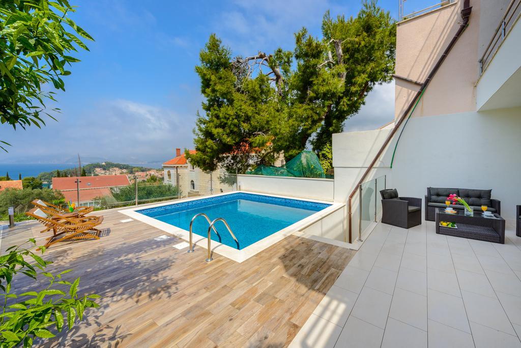 Tandem Apartments With Swimming Pool Cavtat Exterior photo