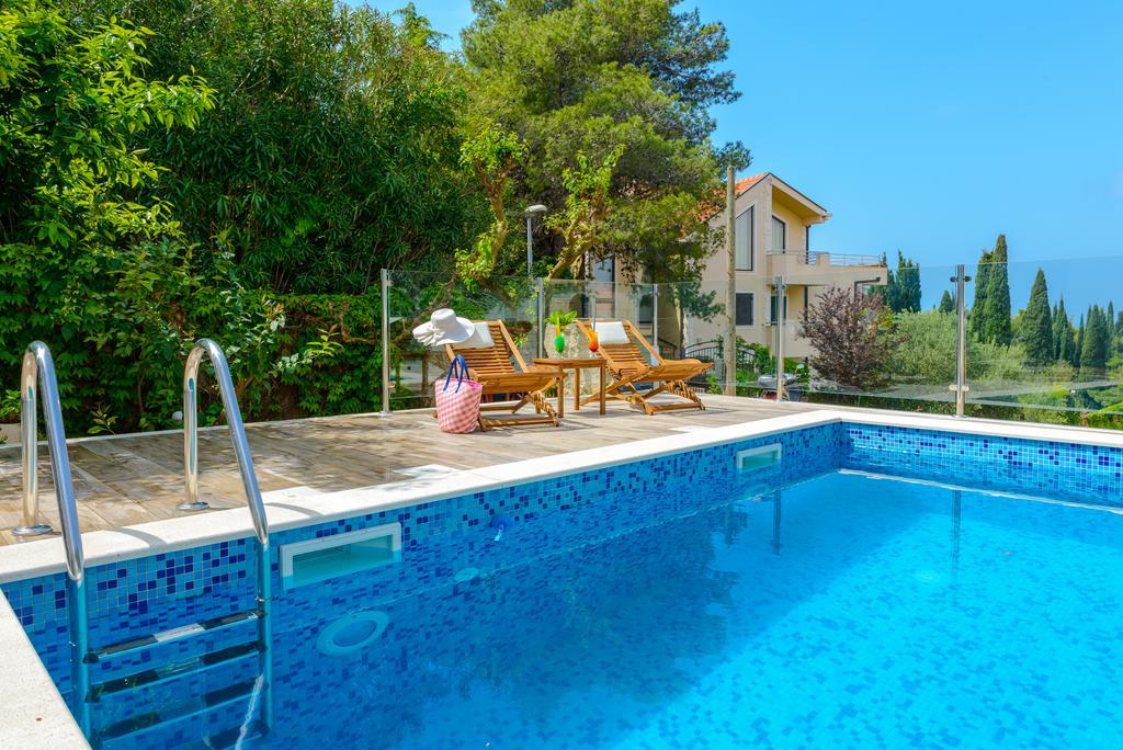 Tandem Apartments With Swimming Pool Cavtat Exterior photo